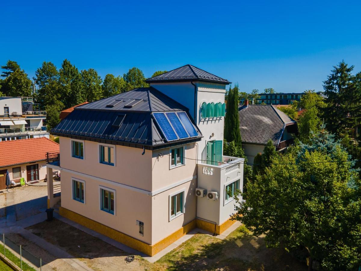 Harmony Boutique Villa Siofok Exterior photo