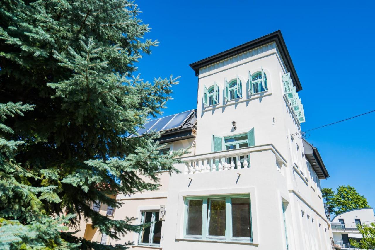 Harmony Boutique Villa Siofok Exterior photo