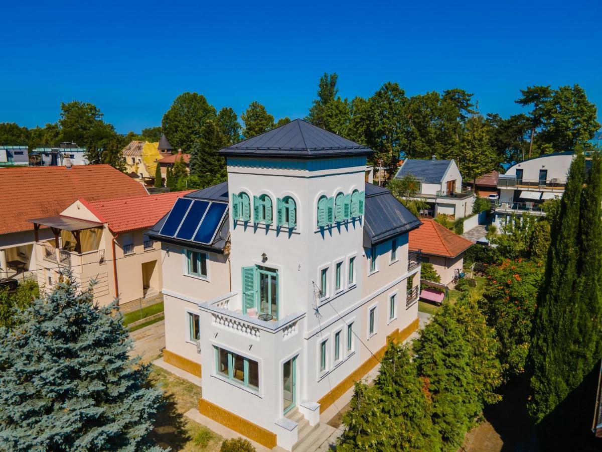 Harmony Boutique Villa Siofok Exterior photo